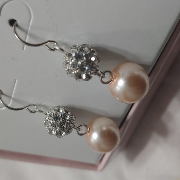 Macy's Pearl and stone earrings - Picture 3 of 3